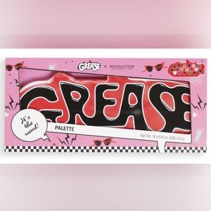 GREASE X REVOLUTION 18-pan
Eyeshadow Palette
